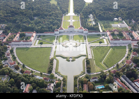 Vue aérienne du château Nymphenburg (Schloss Nymphenburg), Munich, Bavière, Allemagne Banque D'Images