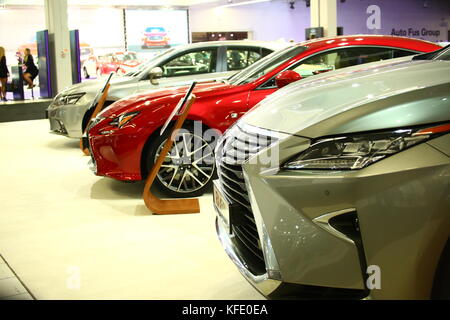 Nadarzyn, Pologne. 27 Oct, 2017. Troisième Moto Varsovie salon a ouvert ses portes aux visiteurs. Plusieurs premières mondiales de voiture pour la Pologne montrent plus nouvelle Volkswagen T-Roc, Infiniti Q50, la Lexus RC500, Mercedes classe X et d'autres. Exposants oldtimers, racing et tuning cars à PTAK Expo Center. Credit : Jakob Ratz/Pacific Press/Alamy Live News Banque D'Images