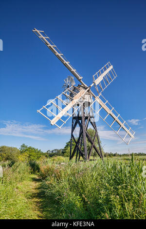 Boardman's Mill, un moulin à vent ou squelette pompe éolienne dans les Norfolk Broads, Norfolk, Angleterre. Banque D'Images
