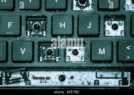 Les touches du clavier de l'ordinateur cassé avec missing Banque D'Images