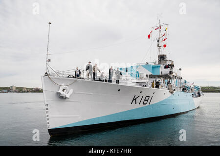 Dernière corvette de classe Flower au monde le NCSM SACKVILLE arrive sur le front de mer pour la saison estivale 2017, Halifax, Nouvelle-Écosse, Canada. Banque D'Images