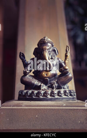 Dieu hindou ganesh statue idole, le dieu Ganesh la suppression d'obstacles et le dieu de succès.le bouddhisme éléphant Ganesha dieu de la richesse statue. hindu religi Banque D'Images