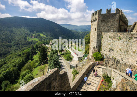 La Sacra di San Michele, un complexe religieux sur le mont Pirchiriano près de Turin, Italie Banque D'Images