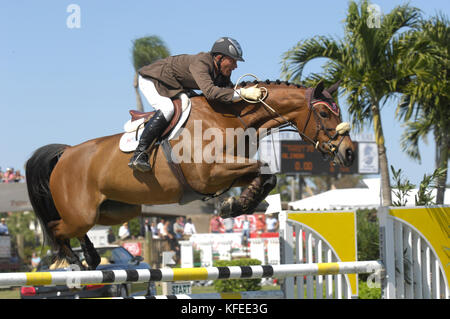 Todd Minikus (USA) équitation Olinda, Winter Equestrian Festival de Wellington, Floride, février 2007, WEF Challenge Cup Round V Banque D'Images