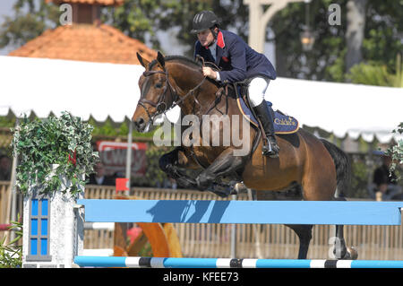 Robert Smith (GBR) équitation Van Gelis, Winter Equestrian Festival de Wellington, Floride, Janvier 2007 Banque D'Images