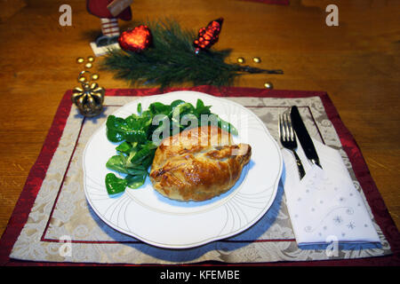 Rinderfillet, filet à Blätterteig mit un Feldsalat Weihnachten Banque D'Images