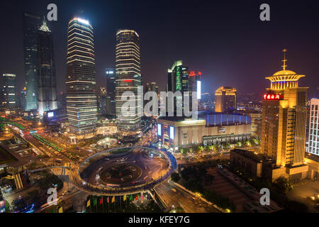 Vue aérienne de gratte-ciel dans le centre financier de Pudong District de la ville de Shanghai, Chine Banque D'Images