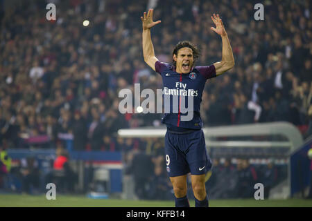 Paris, Paris, France. 27 Oct, 2017. Edinson Cavani au cours de la Ligue 1 match de foot entre Paris Saint Germain (PSG) et de Nice au Parc des Princes. Credit : SOPA/ZUMA/Alamy Fil Live News Banque D'Images