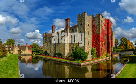 Entouré de douves, le château de Hever dans le Kent, Royaume-Uni. Banque D'Images