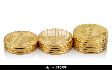 L'augmentation des trois piles de bitcoins virtuel Banque D'Images
