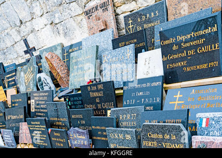 Colombey-les-Deux-Églises (départements de la Haute-Marne, France) : Cimetière avec le lieu de repos du général Charles de Gaulle et sa femme Banque D'Images