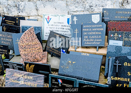 Colombey-les-Deux-Églises (départements de la Haute-Marne, France) : Cimetière avec le lieu de repos du général Charles de Gaulle et sa femme Banque D'Images