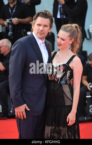 Ethan Hawke et Amanda Seyfried assister à la première au cours de la premiere après sa 74e Festival du Film de Venise à Venise, Italie. © Paul Treadway Banque D'Images