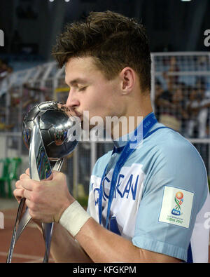 Kolkata, Inde. 28 oct, 2017. L'Angleterre George mceachran célèbre leur conquête de la coupe du monde fifa u 17 Inde 2017 à Kolkata. L'angleterre remporte la coupe du monde fifa u 17 Inde 2017 Le 28 octobre, 2017 à Kolkata. crédit : saikat paul/pacific press/Alamy live news Banque D'Images