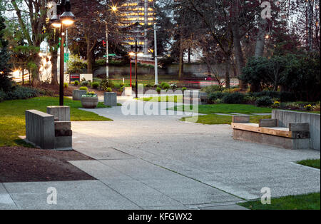 WA14029-00...WASHINGTON - Jim Ellis dans Freeway Park, Seattle Banque D'Images