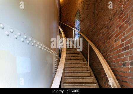 WA14069-00...WASHINGTON - Escalier dans la tour de l'eau à Seattle's Volunteer Park. Banque D'Images