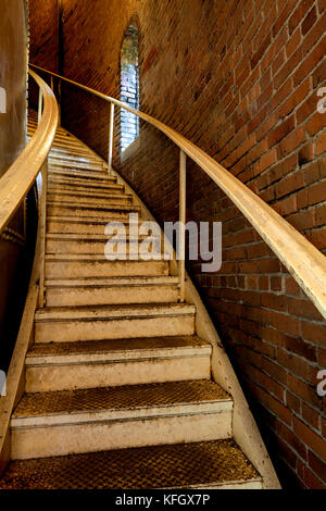 WA14071-00...WASHINGTON - Escalier dans la tour de l'eau à Seattle's Volunteer Park. Banque D'Images