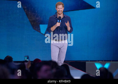 Le prince Harry assiste à une journée DU WE, un événement éducatif et inspirant d’une journée qui célèbre le pouvoir des jeunes de faire une différence positive dans le monde. Avec la participation des artistes : Prince Harry où : Toronto, Canada quand : 28 Sep 2017 crédit : Euan Cherry/WENN.com Banque D'Images