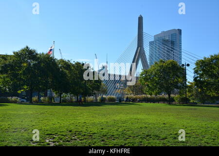 Le zakim bridge à Boston, Massachusetts vu de dessus Banque D'Images