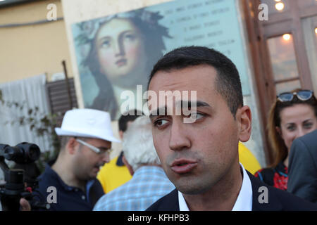 Palerme, Italie. 29 oct, 2017. Palerme, cinq étoiles mouvement régional élections. dans la photo Luigi Di Maio arrive dans le quartier du port de plaisance de la bandita.29/10/2017, Palerme, Italie : crédit photo indépendant srl/Alamy live news Banque D'Images