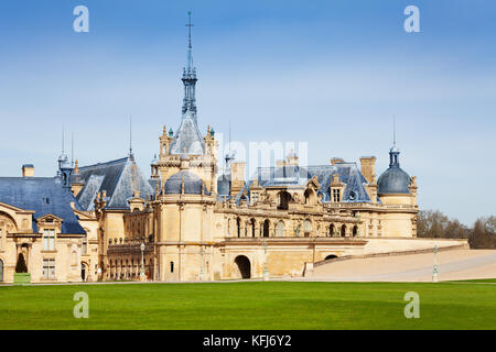 Vue panoramique du château de Chantilly château dans le nord de paris en france Banque D'Images