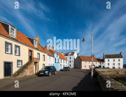 Vue sur les vieilles maisons traditionnelles de St Monans sur East Neuk of Fife en Écosse, au Royaume-Uni. Banque D'Images