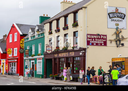 Les maisons colorées à dingle sur la côte sud-ouest de l'Irlande Banque D'Images