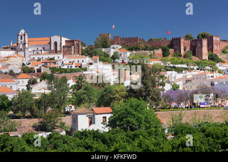 Vue sur la ville, vieille ville avec cathédrale et château, Silves, Algarve, Portugal Banque D'Images