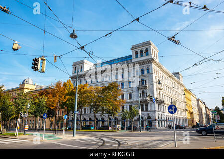 Vienne, Autriche - 13 octobre 2016 : l'heure de pointe sur les rues du centre-ville de la ville de Vienne Banque D'Images