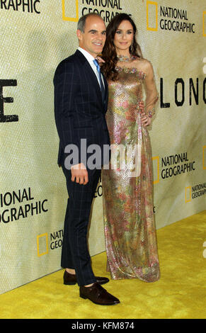 Los Angeles, CA, USA. 30Th oct, 2016. 30 octobre 2017 - Los Angeles, Californie - Michael Kelly et Sarah Wayne Callies. National Geographic's 'The long road home'' premiere tenue au royce hall de l'UCLA à Los angeles. photo credit : crédit : admedia admedia/zuma/Alamy fil live news Banque D'Images