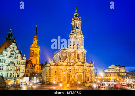 Dresde, Allemagne. Cathédrale de la Sainte Trinité ou l'Église Hofkirche, Saxe. Banque D'Images