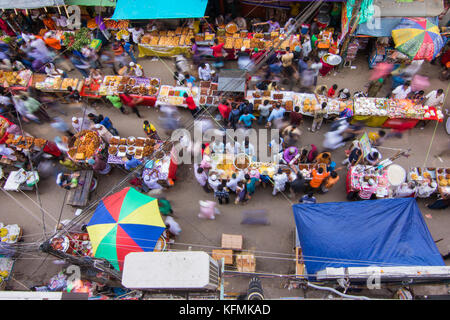 Chawkbazar a tradition d'être les plus populaires de la capitale de l'iftar bazar au Bangladesh. Banque D'Images