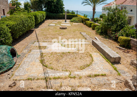 Byblos est une ville méditerranéenne dans le mont Liban.byblos est situé à environ 42 kilomètres à 26 km au nord de Beyrouth. Banque D'Images