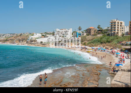 Byblos est une ville méditerranéenne dans le mont Liban.byblos est situé à environ 42 kilomètres à 26 km au nord de Beyrouth. Banque D'Images