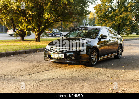 Dniepr, l'UKRAINE - 01 octobre 2016 : HONDA ACCORD DANS LA VILLE Banque D'Images