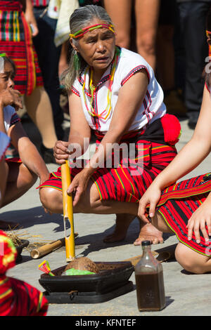 Imbayah est un festival culturel qui célèbre les traditions ancestrales des tribus indigènes Ifugao de Banaue, Philippines. Banque D'Images