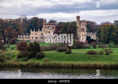 Brandenburg, Potsdam Babelsberg.Palace, Schloss Babelsberg style gothique anglais du 19siècle un bâtiment dans le parc de Babelsberg, partie du patrimoine mondial de l'UNESCO Banque D'Images