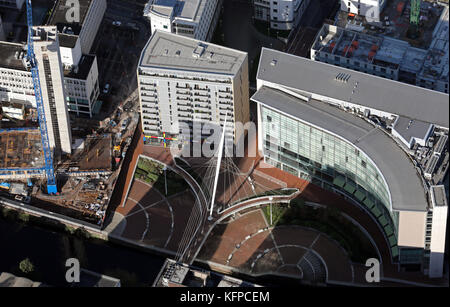 Vue aérienne de l'hôtel Lowry & Trinity Bridge, Manchester, UK Banque D'Images