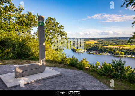 Vue sur le baldeneysee à Essen, Rhénanie du Nord-Westphalie, Allemagne, un réservoir de la rivière Ruhr, viewpoint korte klippe, Banque D'Images