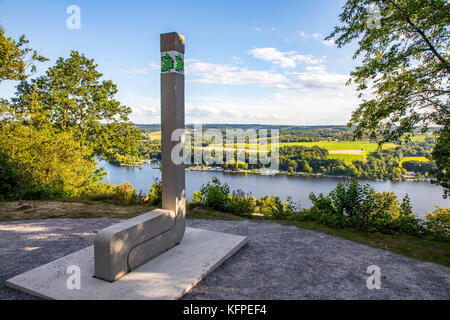 Vue sur le baldeneysee à Essen, Rhénanie du Nord-Westphalie, Allemagne, un réservoir de la rivière Ruhr, viewpoint korte klippe, Banque D'Images