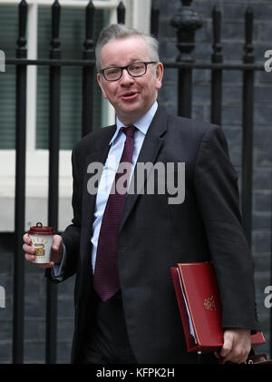 Londres, Royaume-Uni. 31 octobre, 2017. Michael Gove Secrétaire d'État à l'environnement, de l'Alimentation et des Affaires rurales de l'assiste à une réunion du Cabinet au 10 Downing Street à Londres : Crédit WFPA/Alamy Live News Banque D'Images