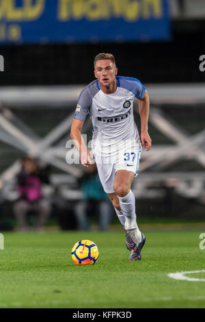 Vérone, Italie. 30 octobre 2017. Milan Skriniar (Inter) Football/Football : match italien 'Serie A' entre Hellas Verona 1-2 Inter Milan au Stadio Marc'Antonio Bentegodi à Vérone, Italie . Crédit : Maurizio Borsari/AFLO/Alamy Live News Banque D'Images