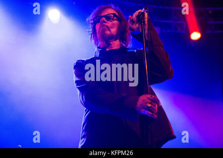 Milan, Italie. 30Th Oct, 2017. Le chanteur Mark Lanegan effectue sur scène à Fabrique pendant la tournée 2017 'Gargouille' Credit : Rodolfo Sassano/Alamy Live News Banque D'Images