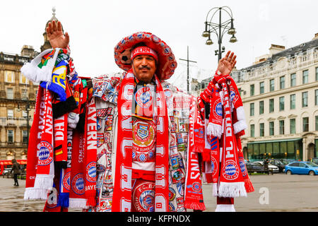 Glasgow, Ecosse, Royaume-Uni. 31 octobre, 2017. MICHEAL ZEMAN de Cologne, l'Allemagne est arrivée à Glasgow à l'appui de son équipe de football préférée (BAYERN MUNICH Bayern Munchen) quand ils jouent au Celtic de Glasgow, Glasgow Parkhead à la phase Crédit : Findlay/Alamy Live News Banque D'Images