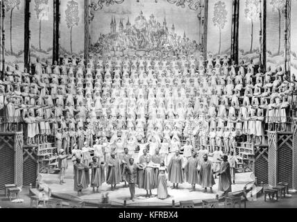 Festival de Bayreuth - Meistersinger de Nuremberg. La scène du Festival de Bayreuth durant le troisième acte de Die Meistersinger von Nürnberg (Les Maîtres chanteurs de Nuremberg). L'opéra de Richard Wagner, compositeur allemand & Auteur : 22 mai 1813 - 13 février 1883. Banque D'Images