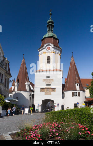 Le style baroque Steiner Tor est une entrée de la ville historique de Krems an der Donau, dans la vallée de la Wachau en basse-Autriche, Autriche Banque D'Images