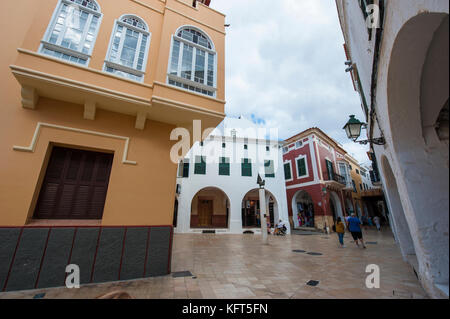 Carrer Josep Maria Quadrado, ciutadella de menorca, ville portuaire sur la côte ouest de l'île de Minorque, Iles Baléares, Espagne, Mer Méditerranée. Banque D'Images