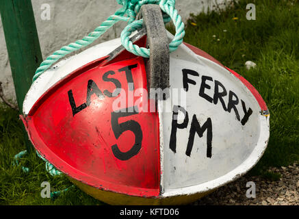 Ferry de l'île d'Ulva, Ulva, Argyll, Écosse. L'île d'Ulva fait maintenant l'objet d'un rachat communautaire Banque D'Images