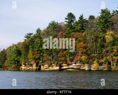 Image d'une promenade dans les bois à l'État du Wisconsin Dells de l'espace naturel, au nord du Wisconsin Dells, Wisconsin, USA. Banque D'Images