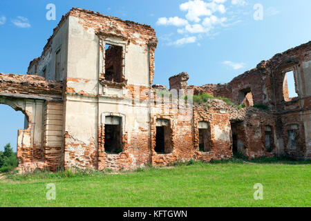 Ruines ancien château Banque D'Images